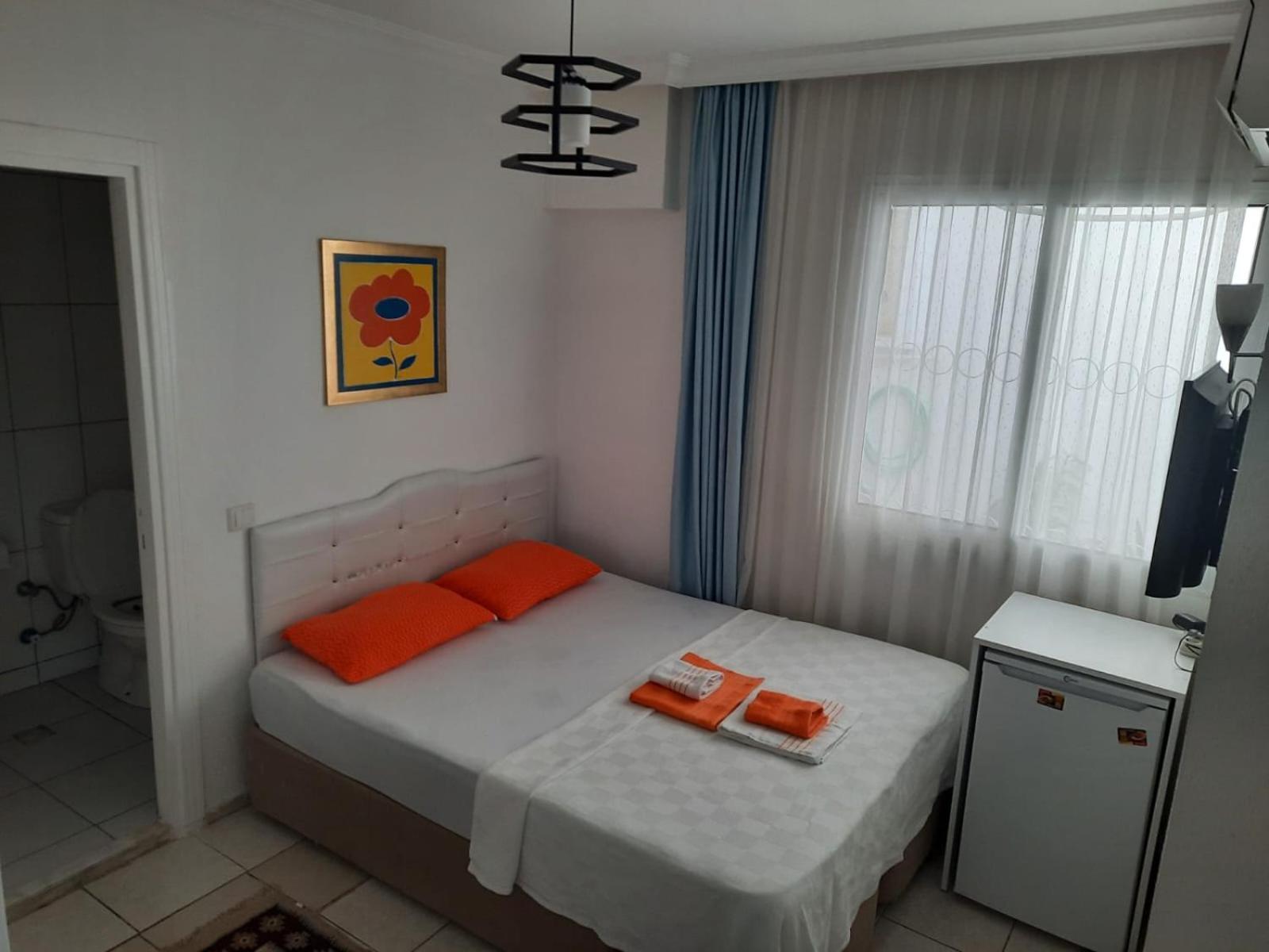 Beyaz Apart Pansiyon Çeşme Eksteriør billede