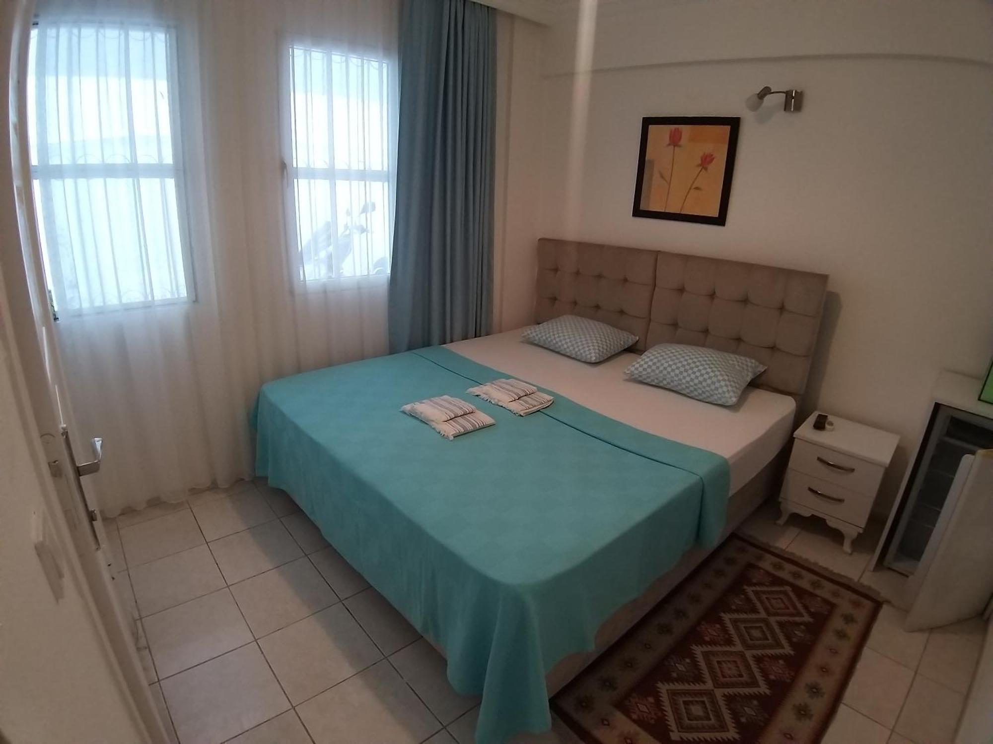 Beyaz Apart Pansiyon Çeşme Eksteriør billede