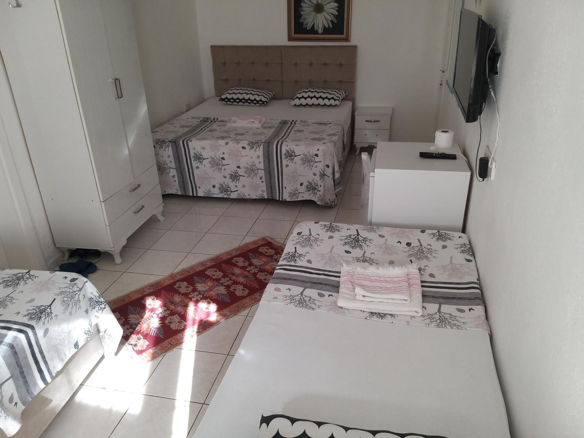 Beyaz Apart Pansiyon Çeşme Eksteriør billede