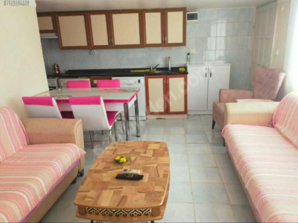 Beyaz Apart Pansiyon Çeşme Eksteriør billede