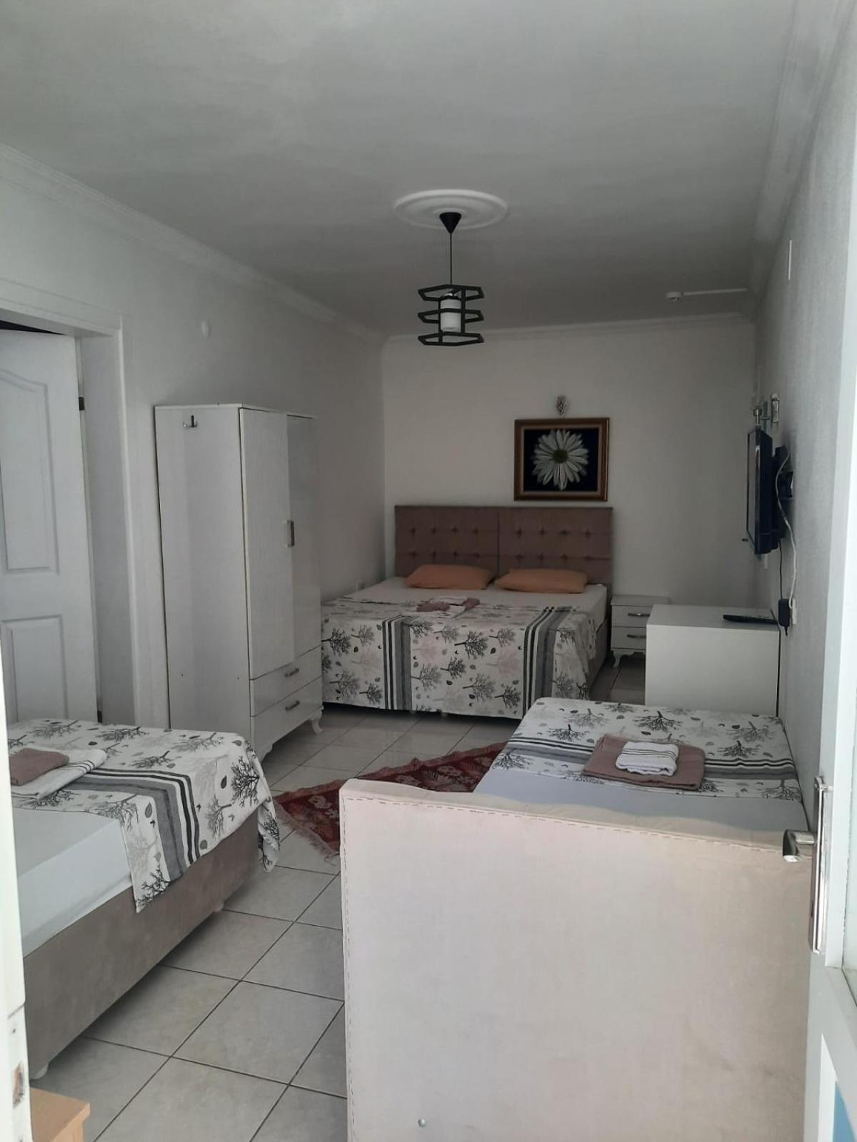 Beyaz Apart Pansiyon Çeşme Eksteriør billede